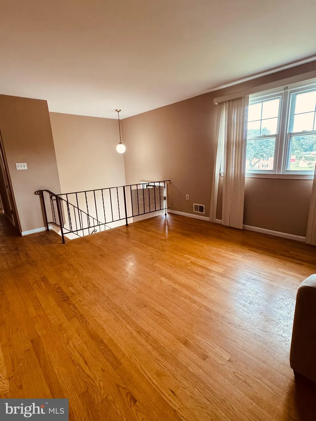 5204 Larwin Court, Temple Hills, MD 20748 photo 3
