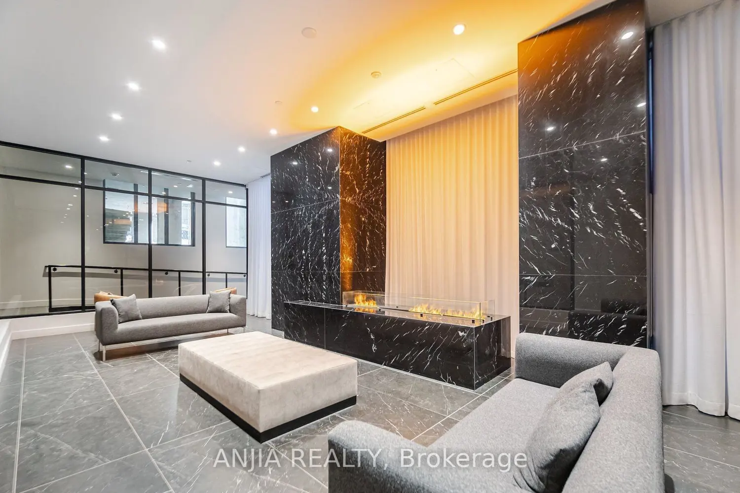 308 Jarvis Street 3306