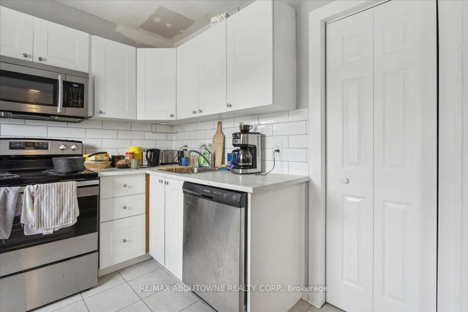 26 Vine Street photo 5