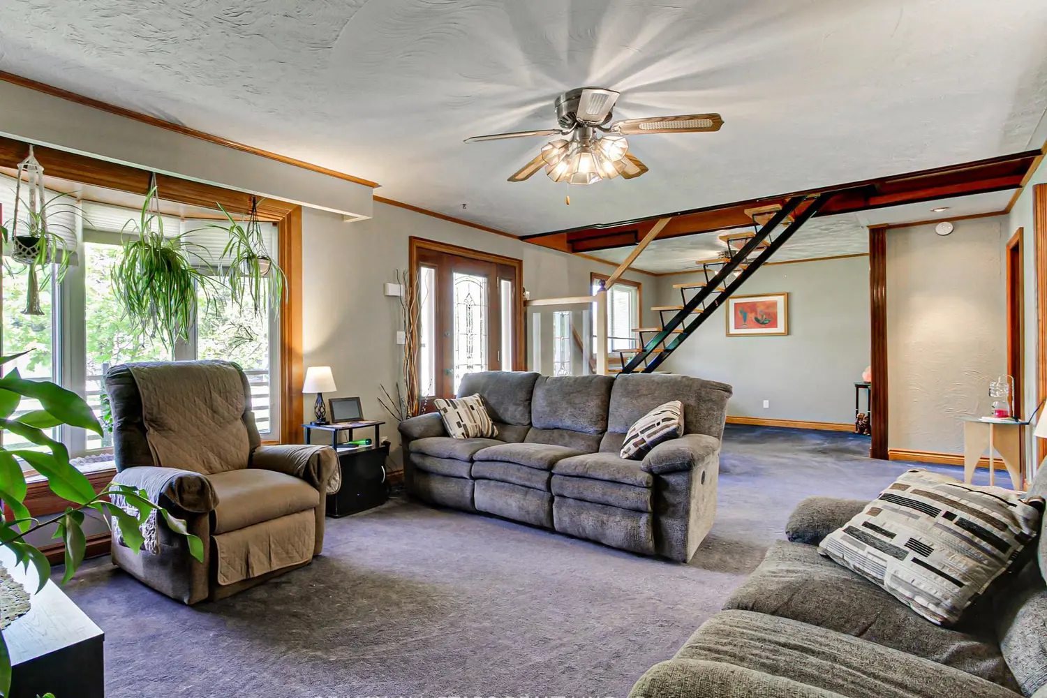 397 Winnifred Drive photo 5