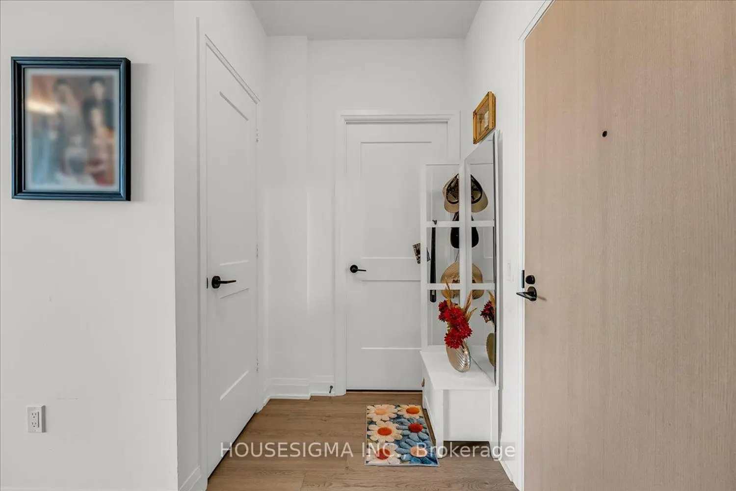 50 George Butchart Drive 1006 photo 4