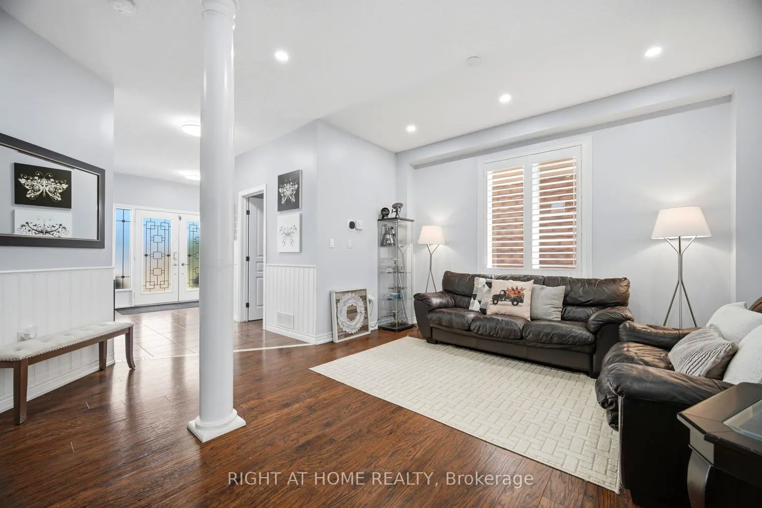 79 Garinger Crescent photo 3