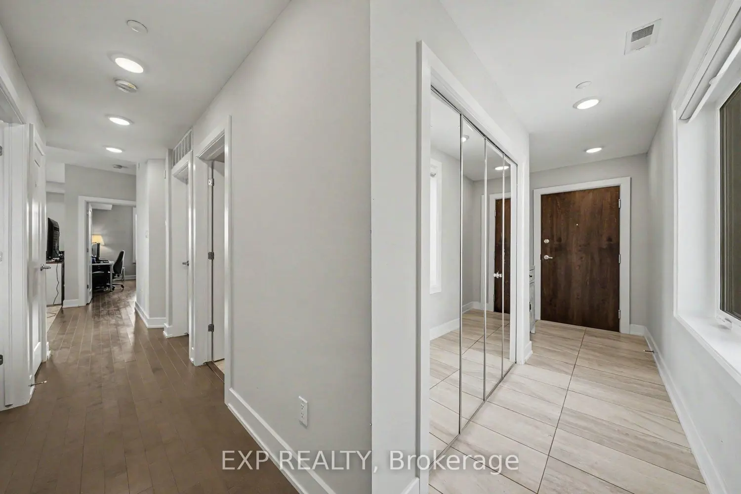 615 Longfields Drive 405 photo 5