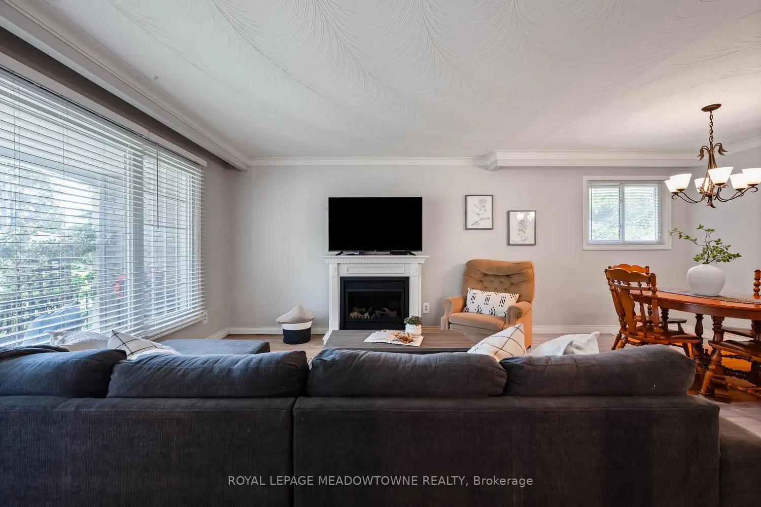 28 Algoma Drive photo 3