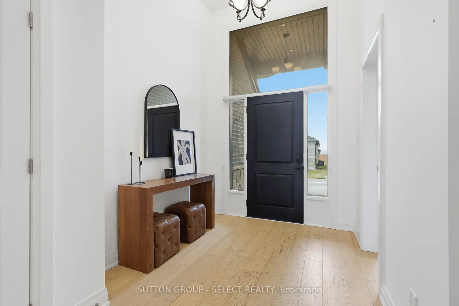 383 Daventry Way 45 photo 4