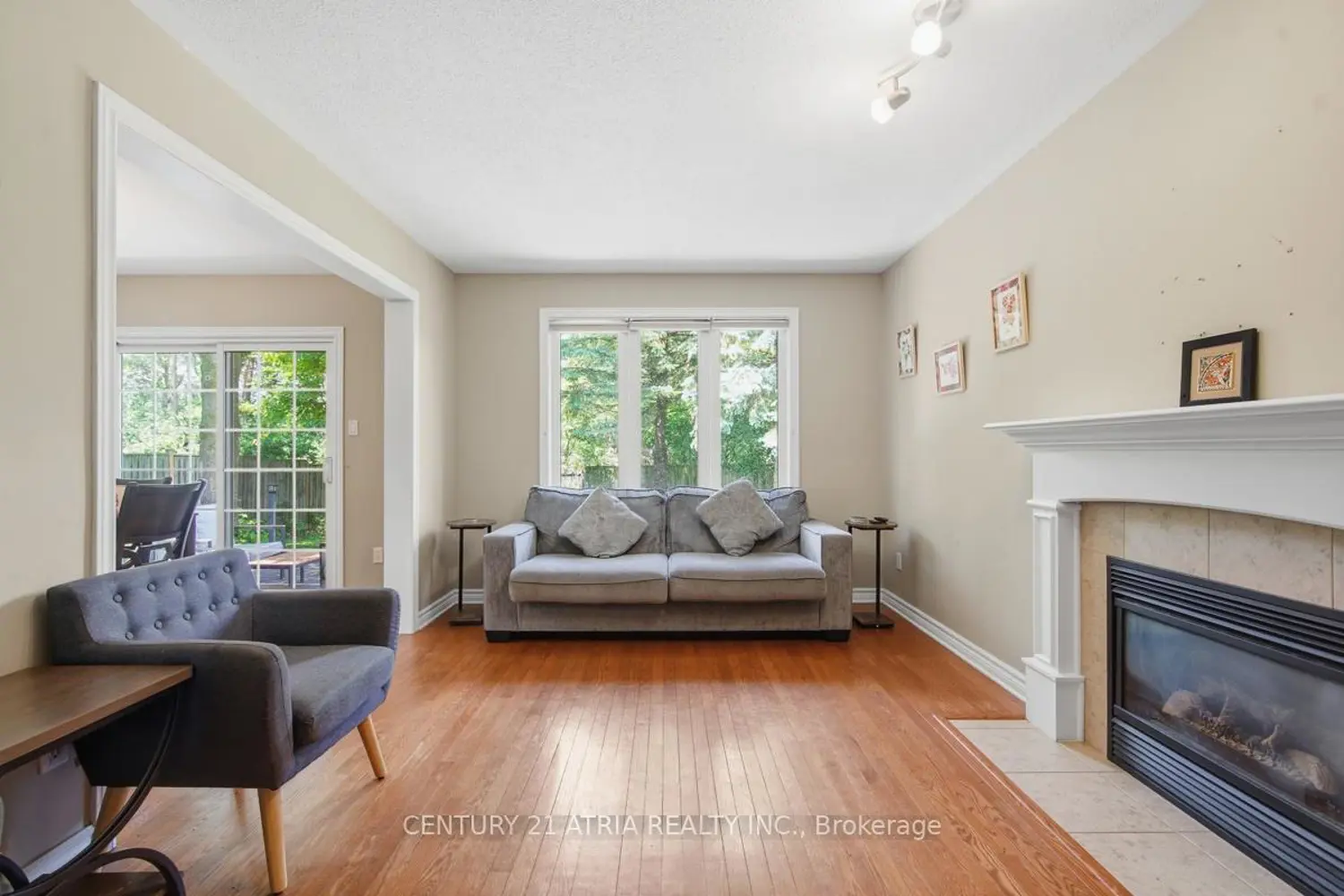 806 Marigold Street photo 3