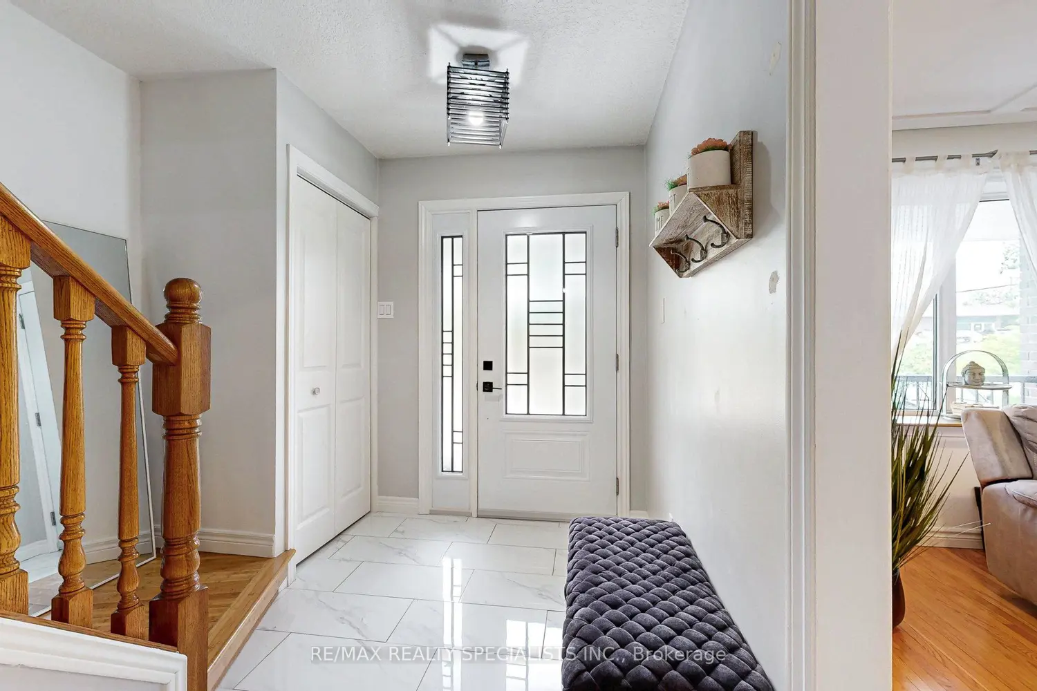 99 Pinnacle Drive photo 2