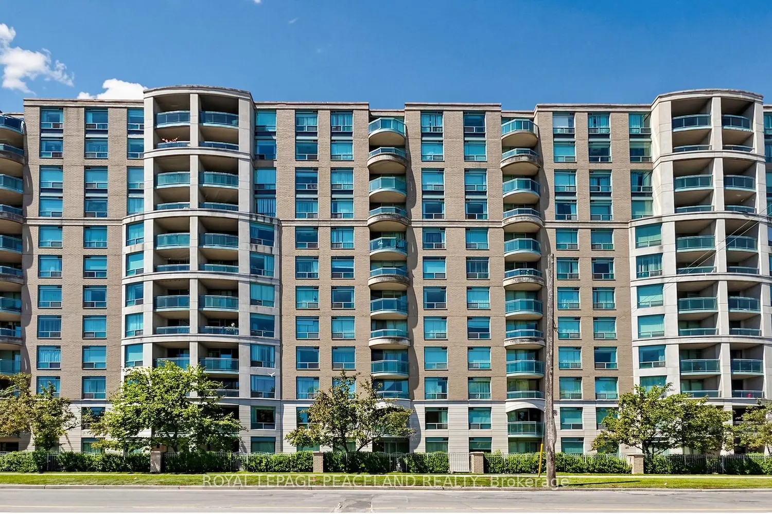 18 Pemberton Avenue 409
