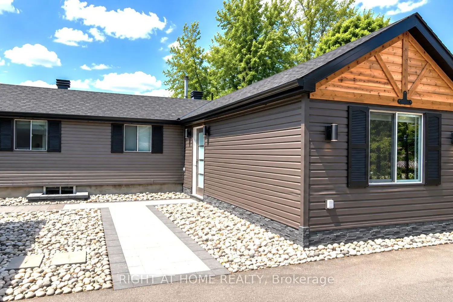 3858 Rideau River Road photo 3
