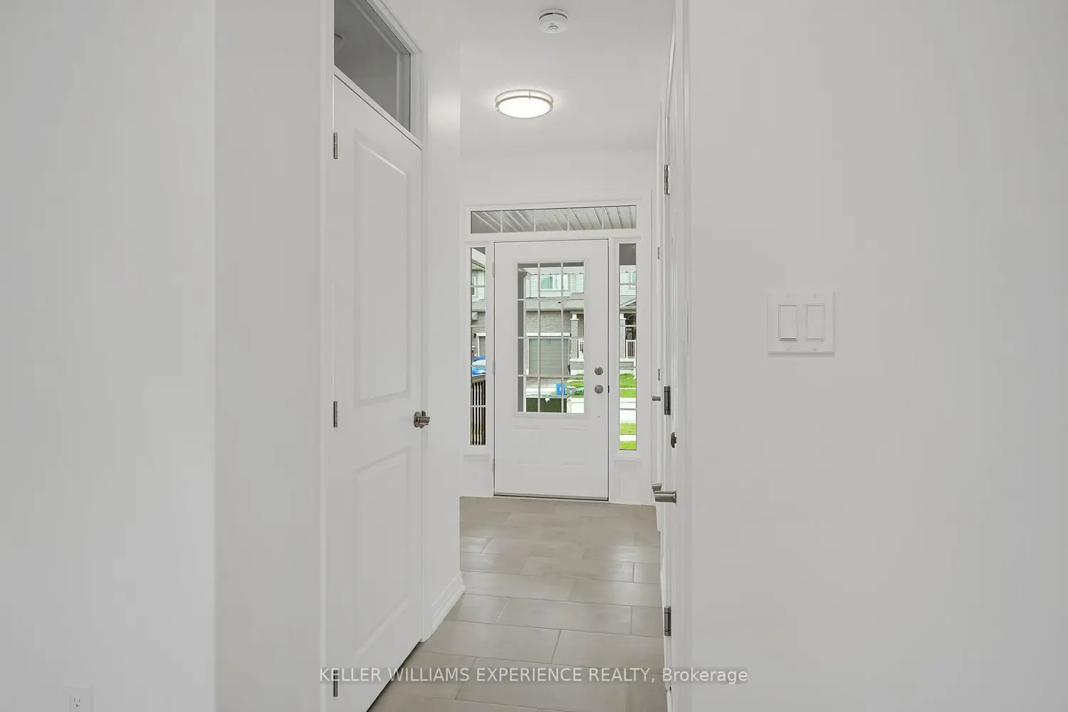 86 Sagewood Avenue photo 4