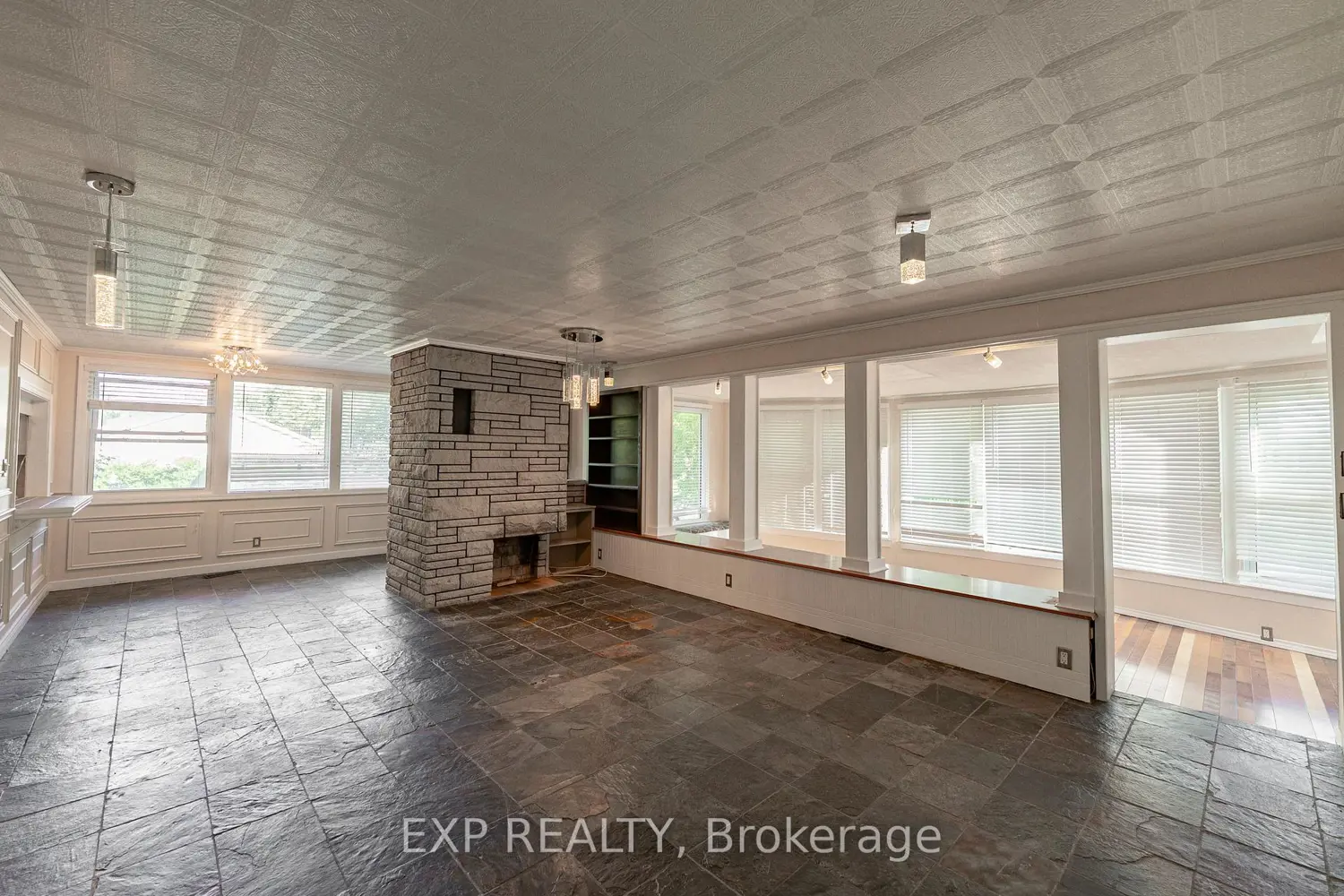 6 Rosemount Drive photo 5