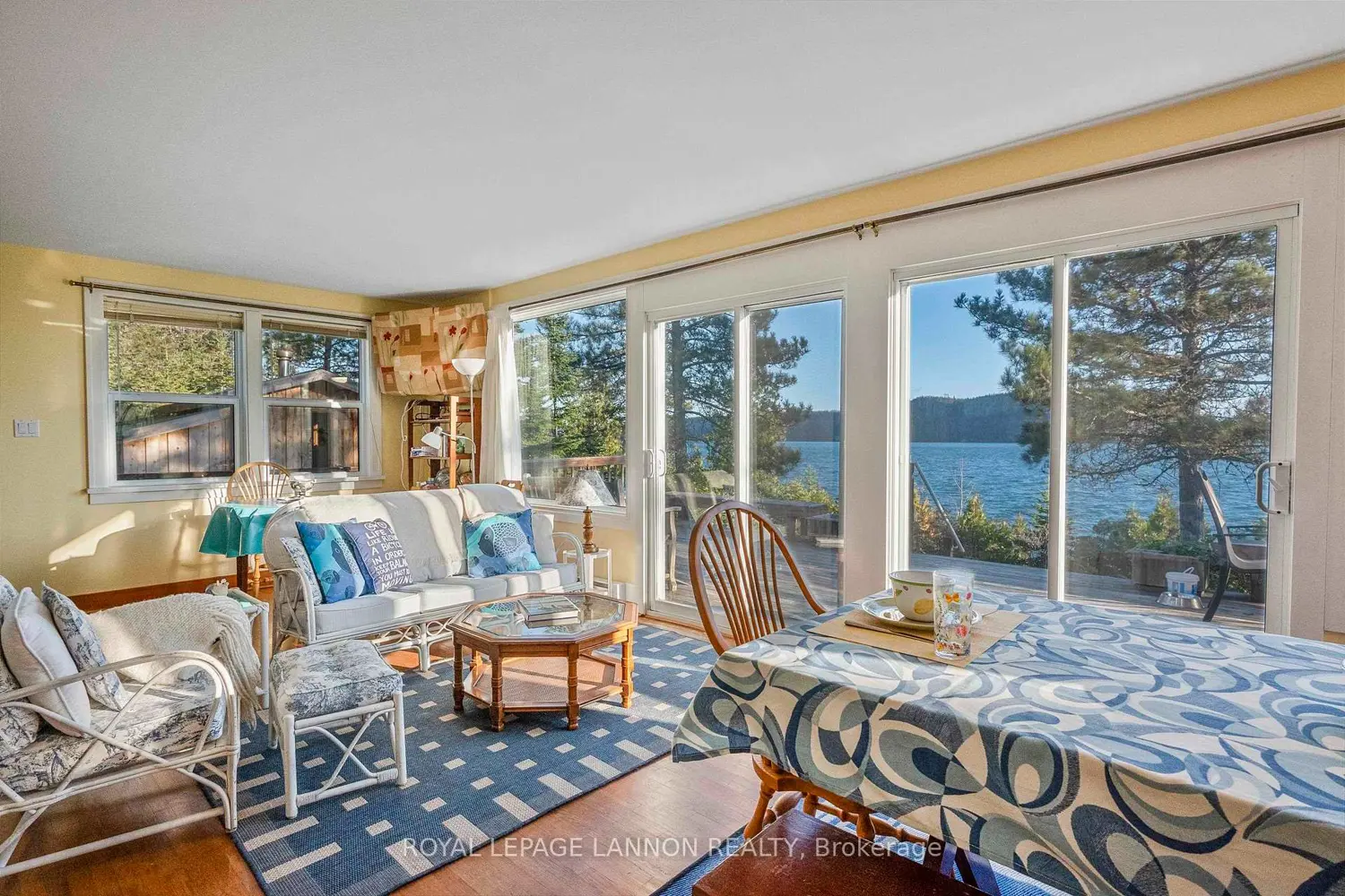 351 Amethyst Harbour Cliff Road photo 3