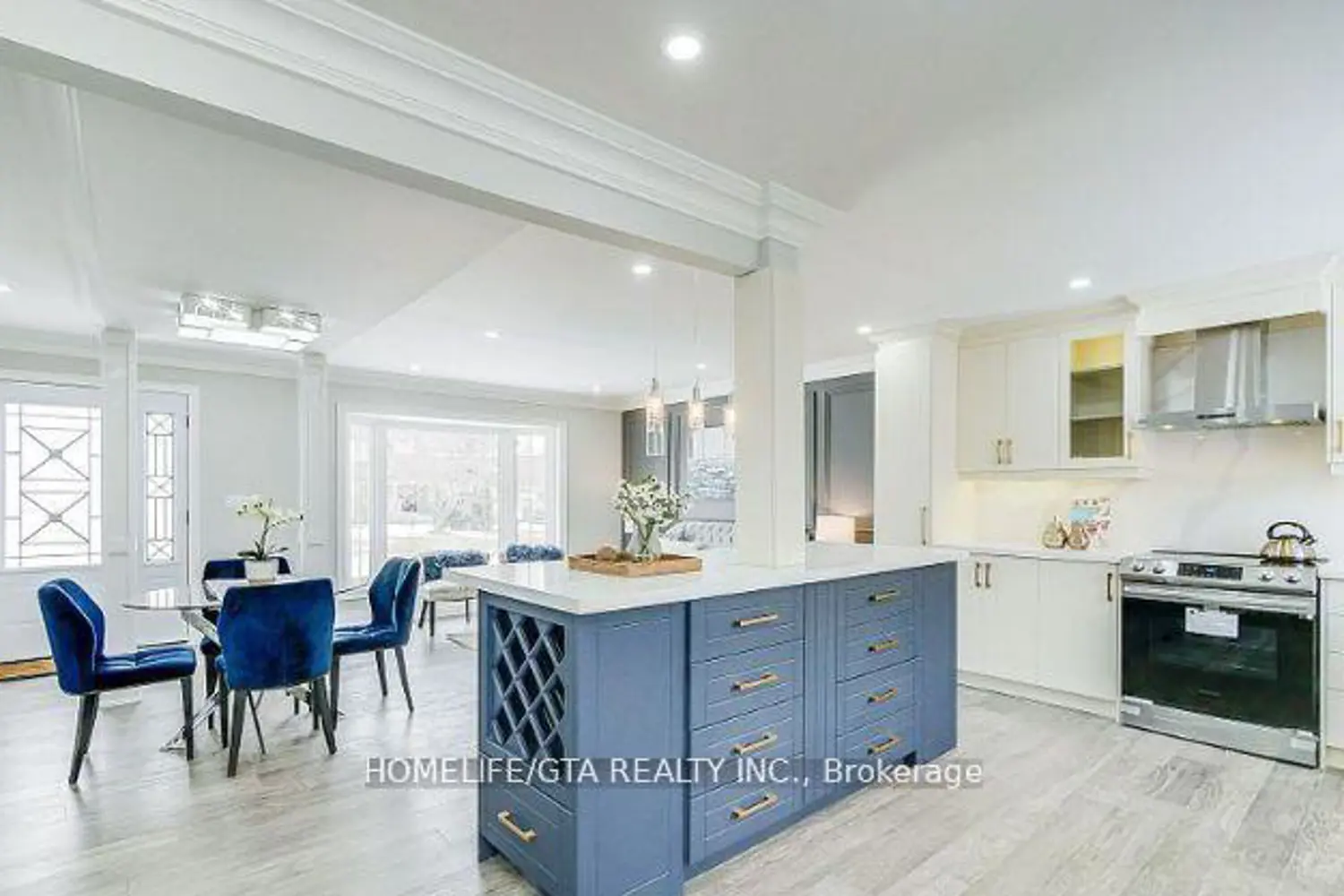 480 Valley Drive photo 5