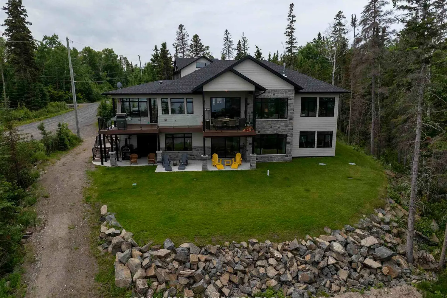 149 Mickelson Drive photo 2
