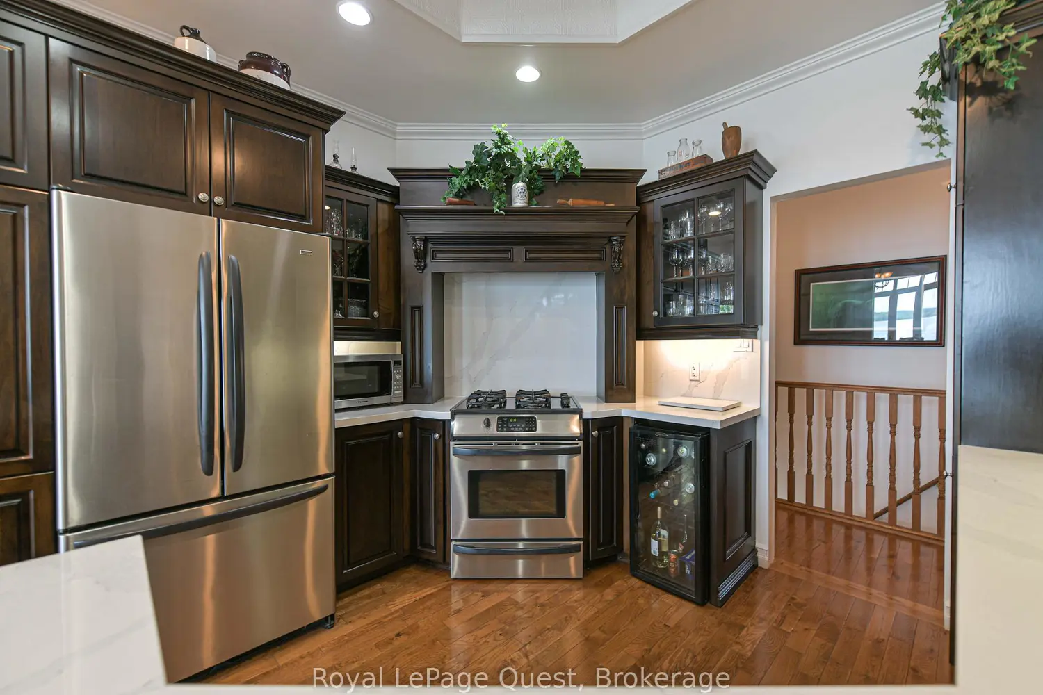 199 Victoria Crescent photo 3