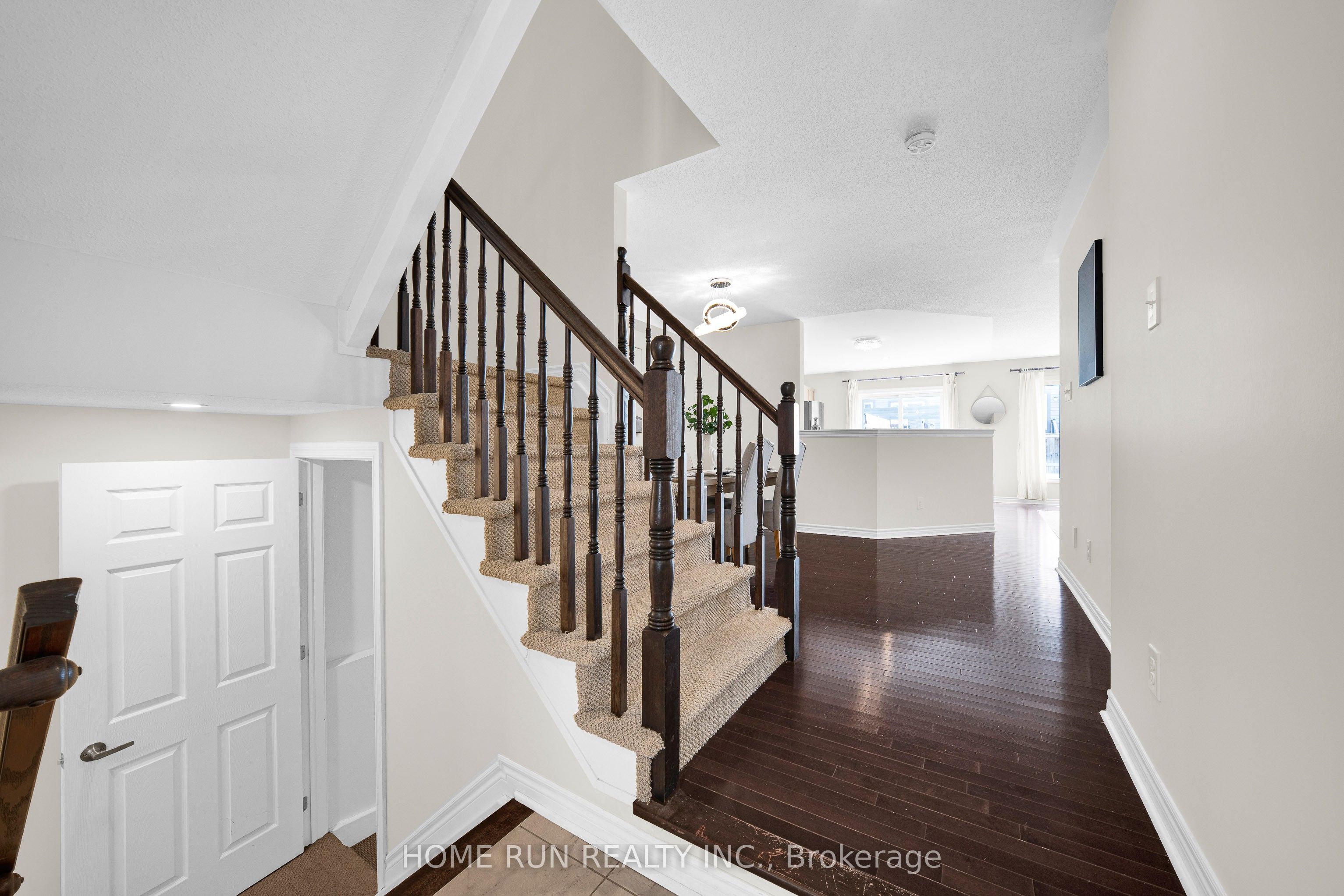 957 Messor Crescent, Ottawa, ON, K2S 0P2 photo 3