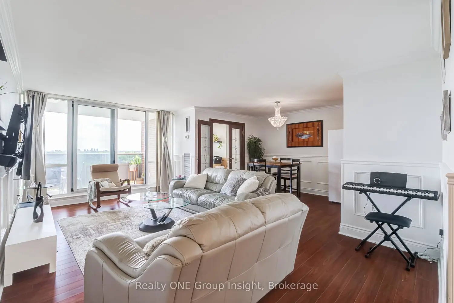 625 The West Mall 1105