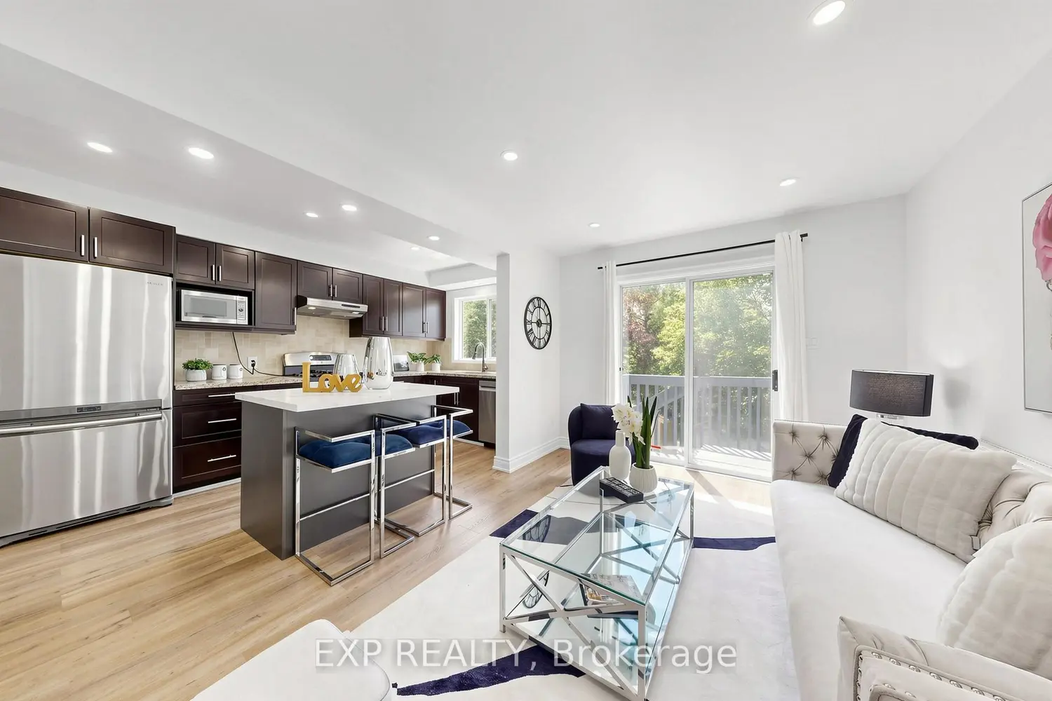 106 Smales Drive photo 5