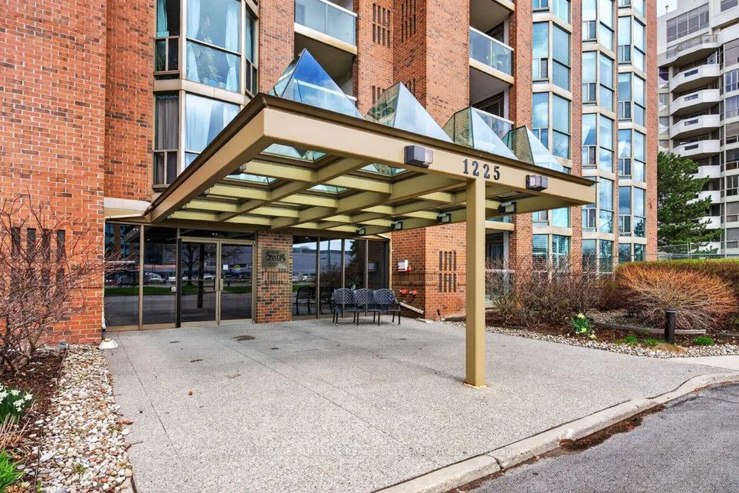 1225 North Shore Boulevard 710