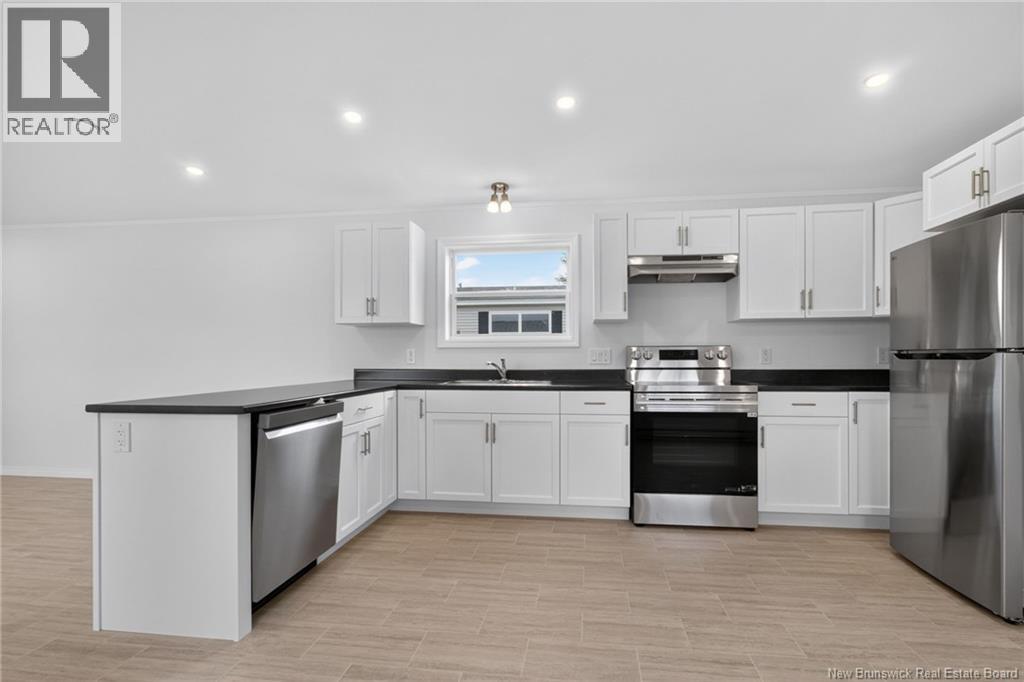 10 Linda Lane, Moncton, NB, E1E3T8 photo 2