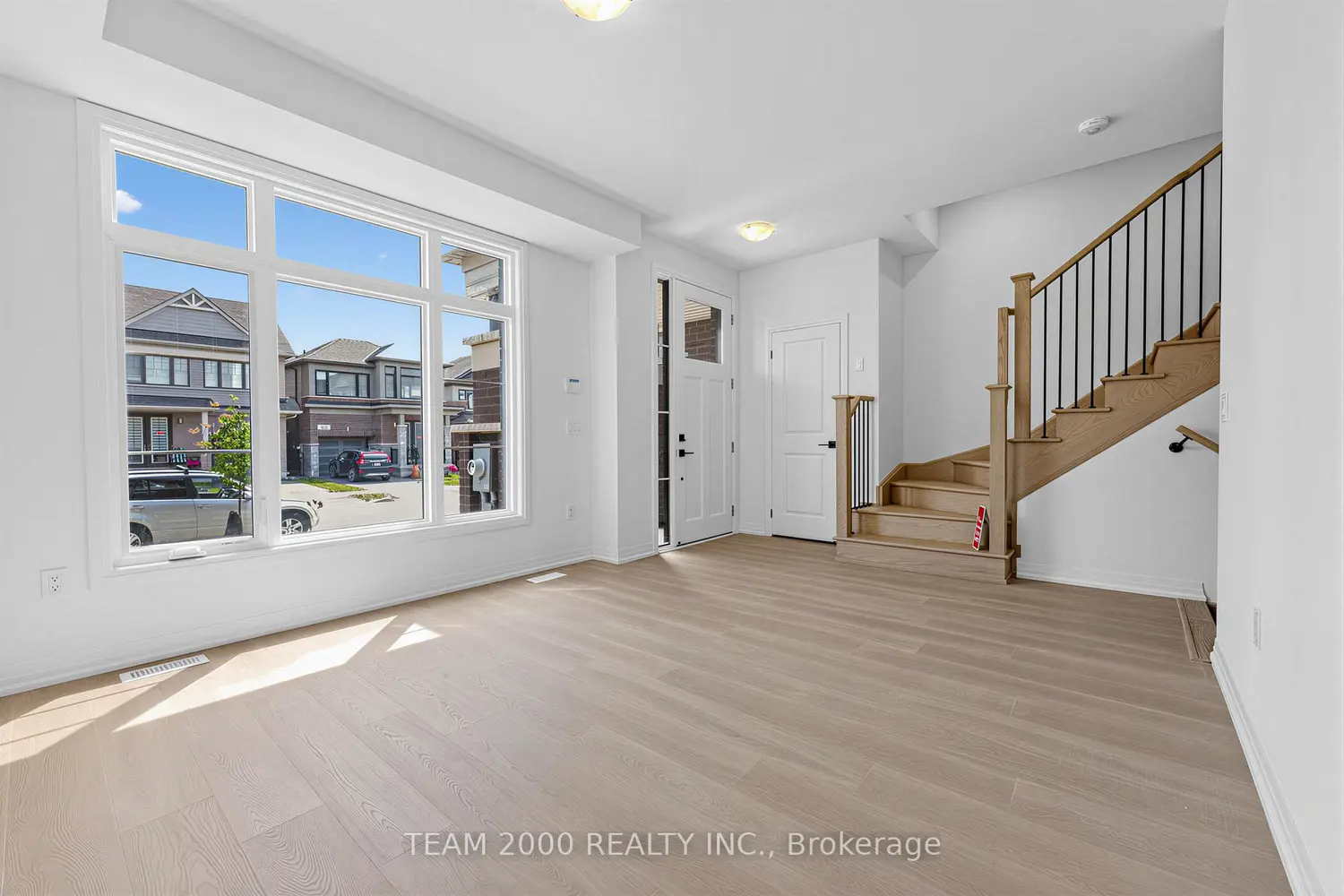 188 Spitfire Drive photo 5