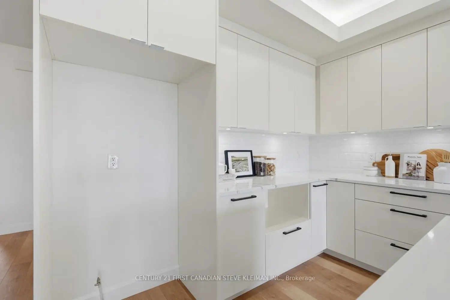 2840 Buroak Drive 103 photo 5