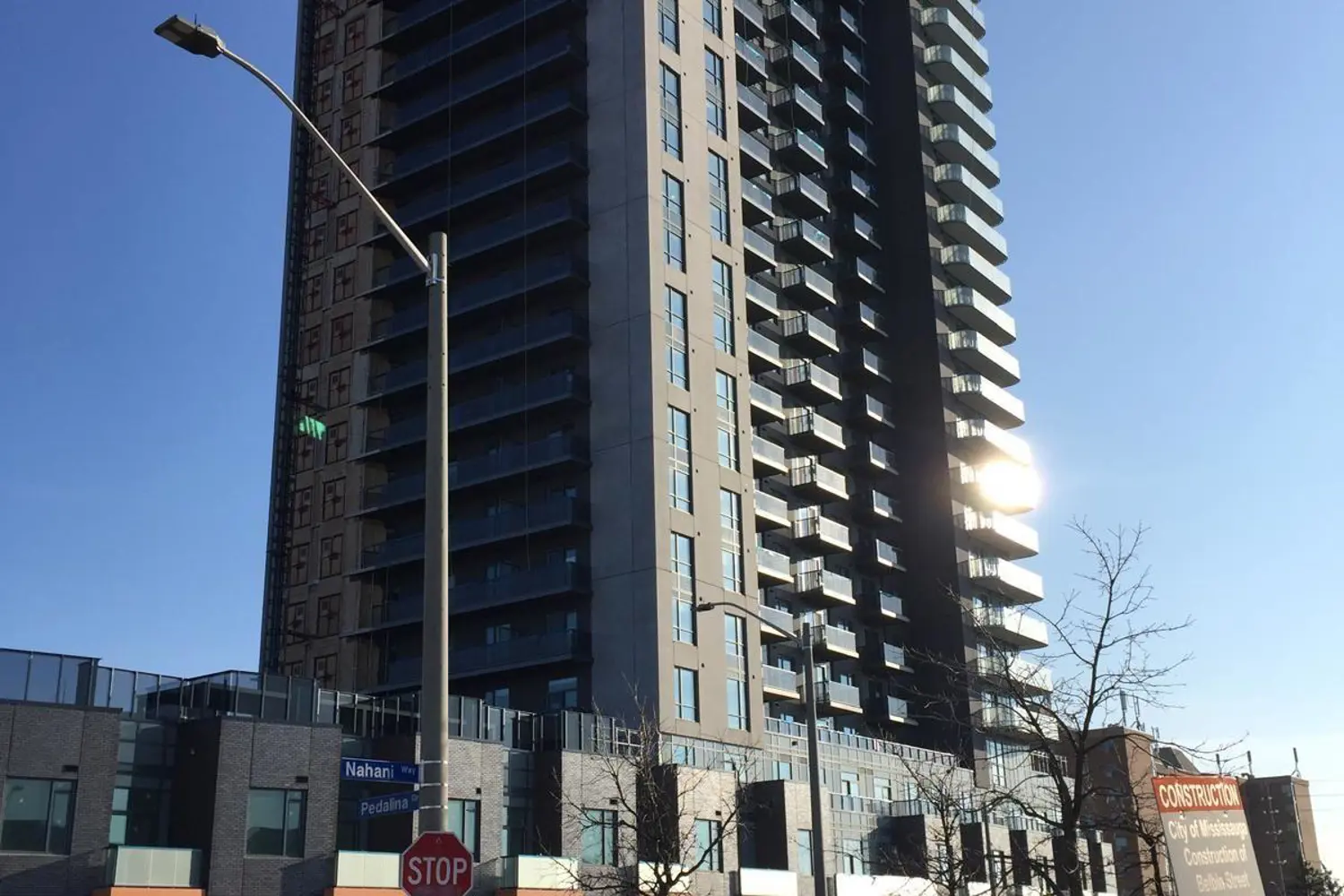 8 Nahani Way 702