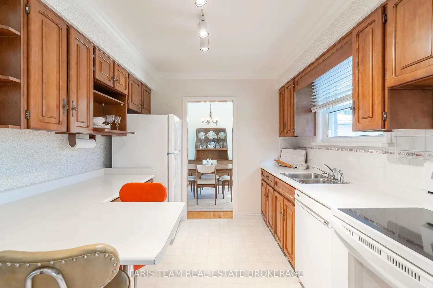 37 Downsview Drive photo 3