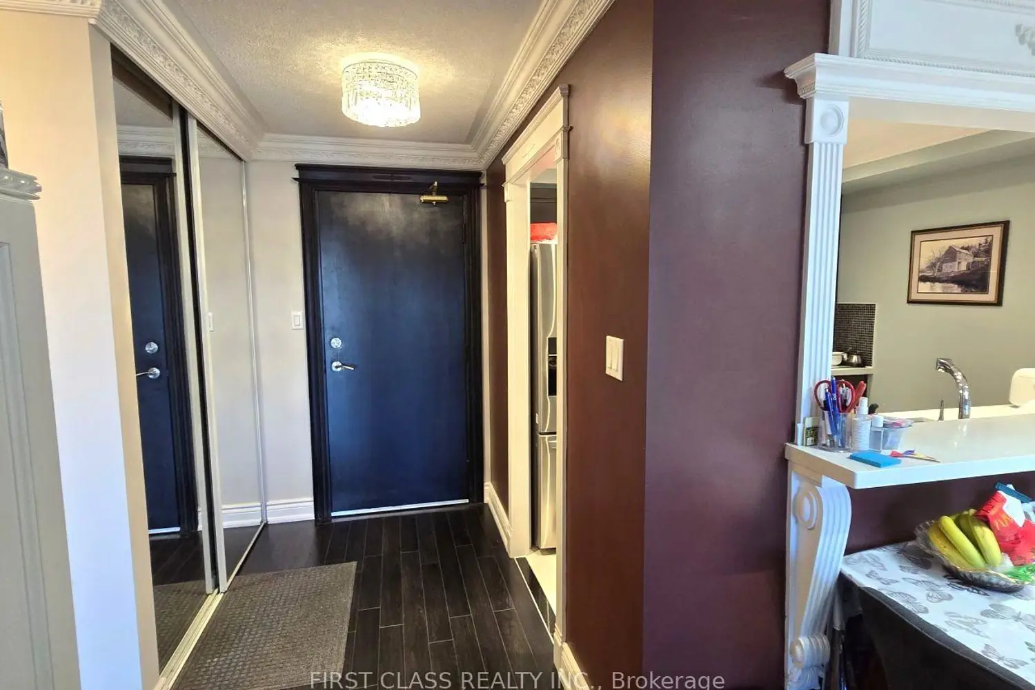 399 South Park Road 906 photo 5