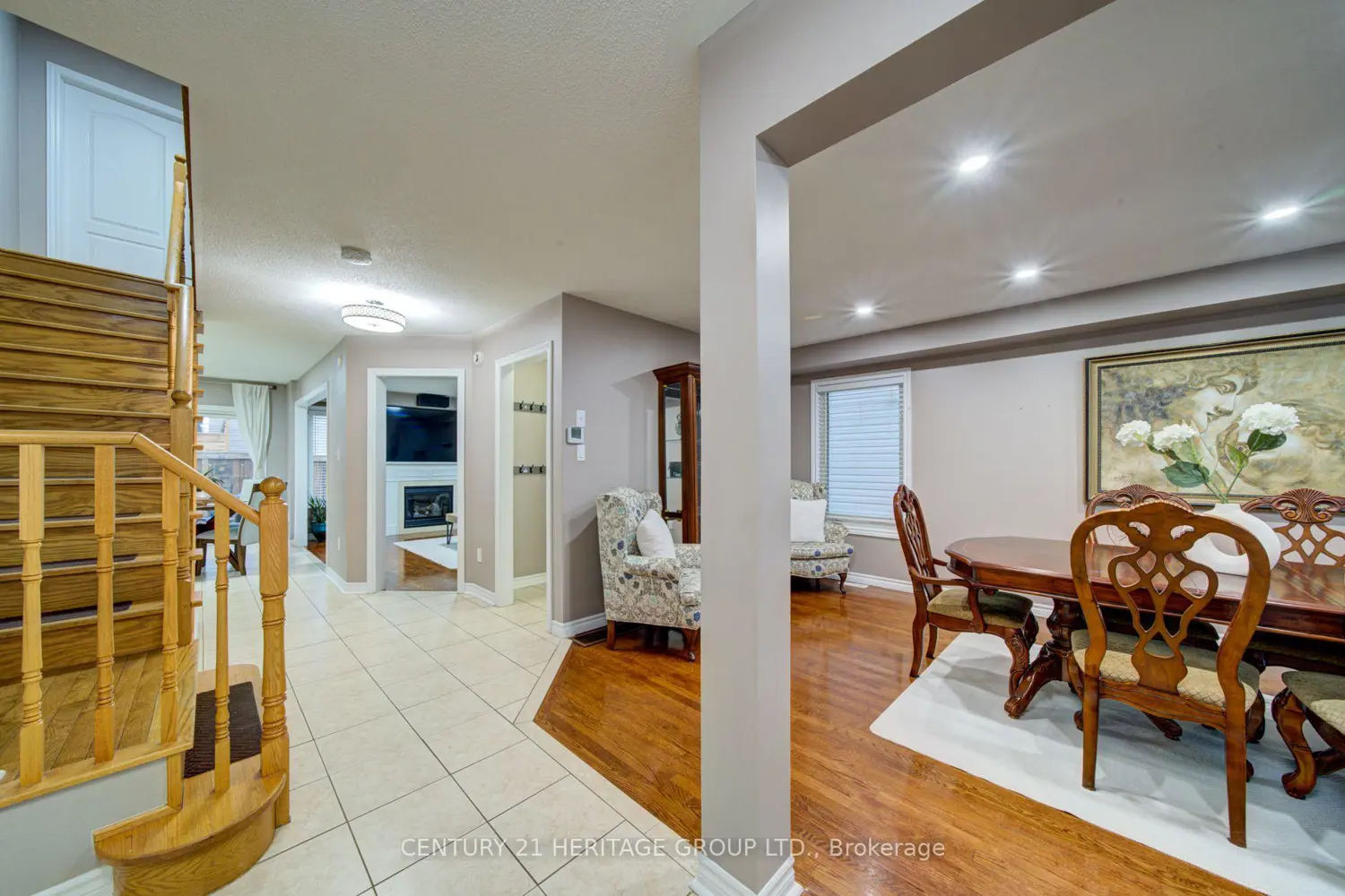 11 Maple Crown Terrace photo 3