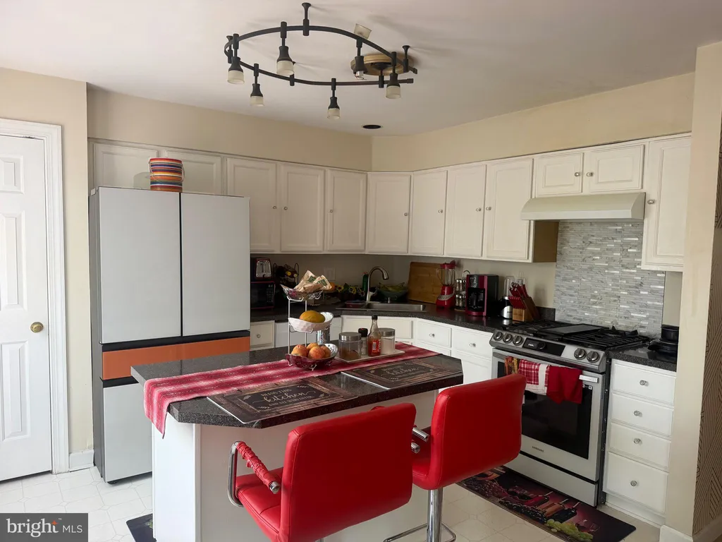 3530 Hammerstone Road, Laurel, MD 20724 photo 4