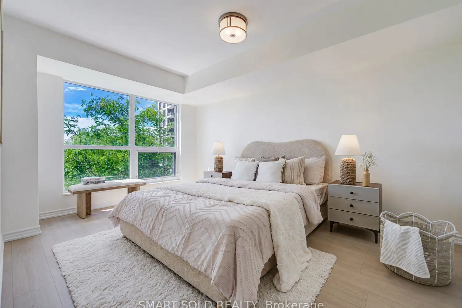 18 Harding Boulevard 410 photo 4