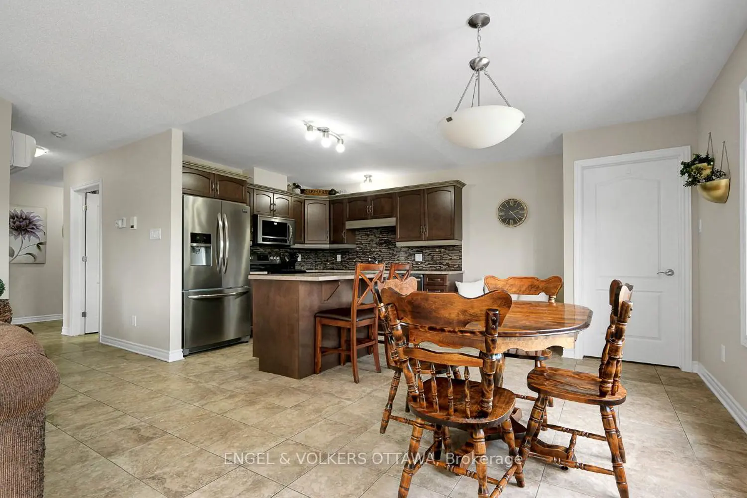 38 Charles Street 202 photo 5