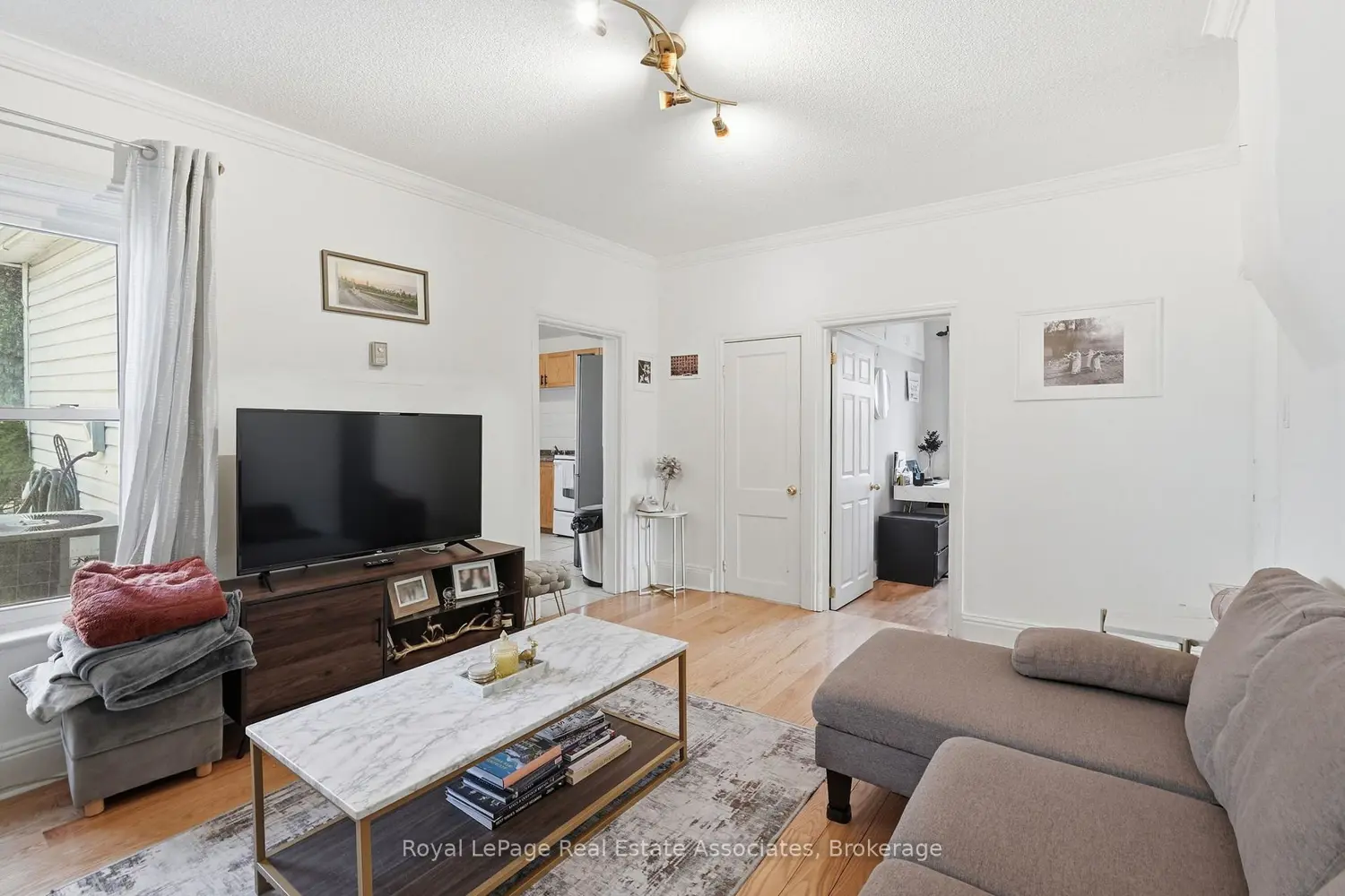 12 Nelson Street photo 3