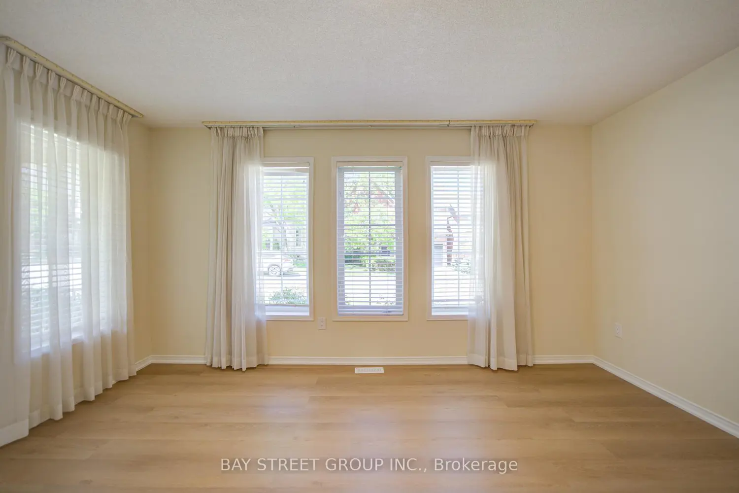 50 Greenbank Drive photo 5