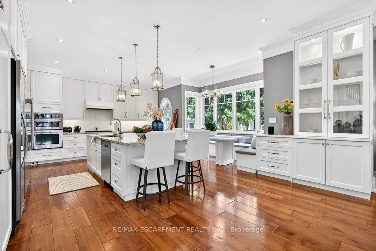 162 Fruitland Avenue photo 3