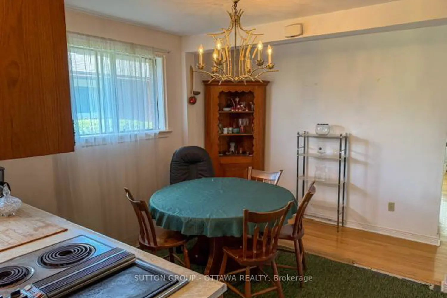 767 Claude Street photo 3