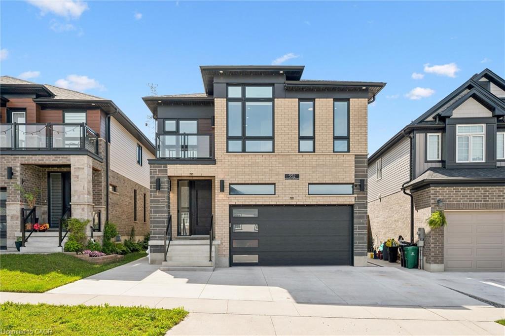 552 Nathalie Crescent, Kitchener, ON, N2E 0H9