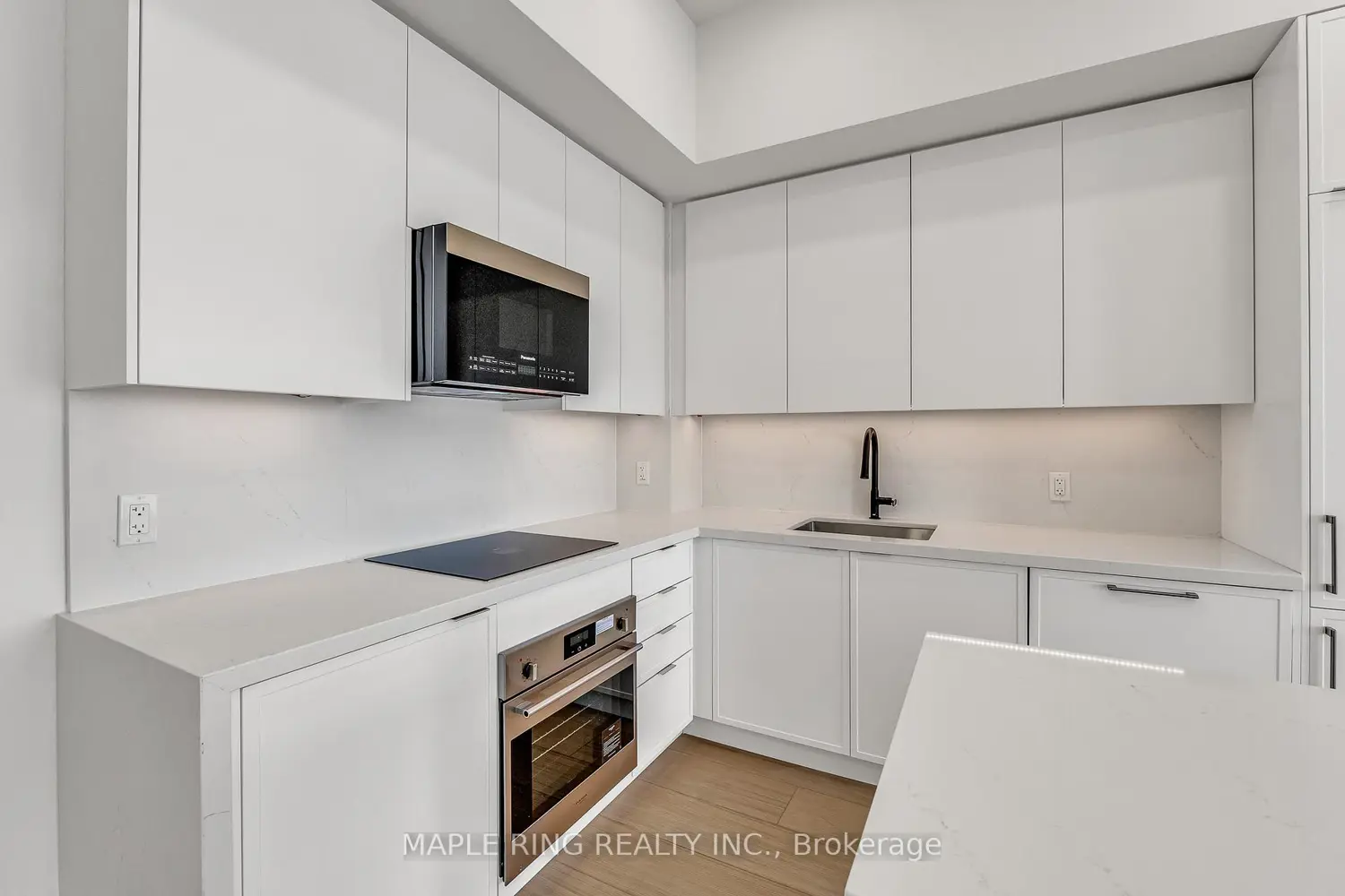 498 Caldari Road 3006 photo 4