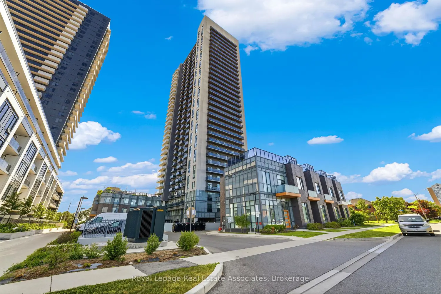8 Nahani Way 3118