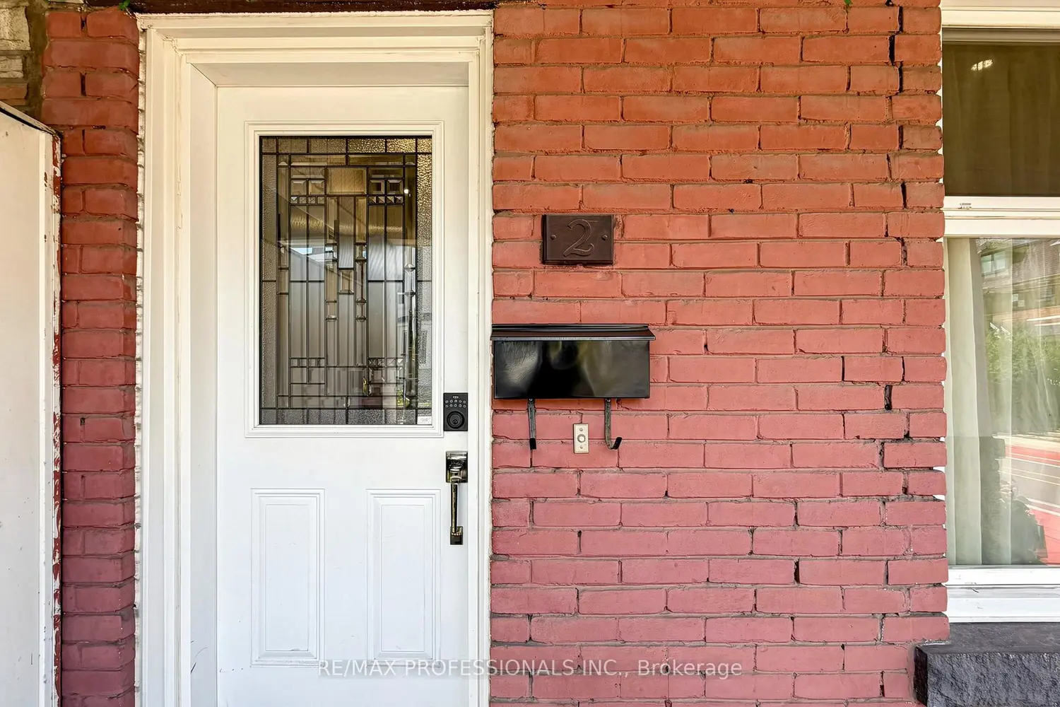 2 Muir Avenue photo 4