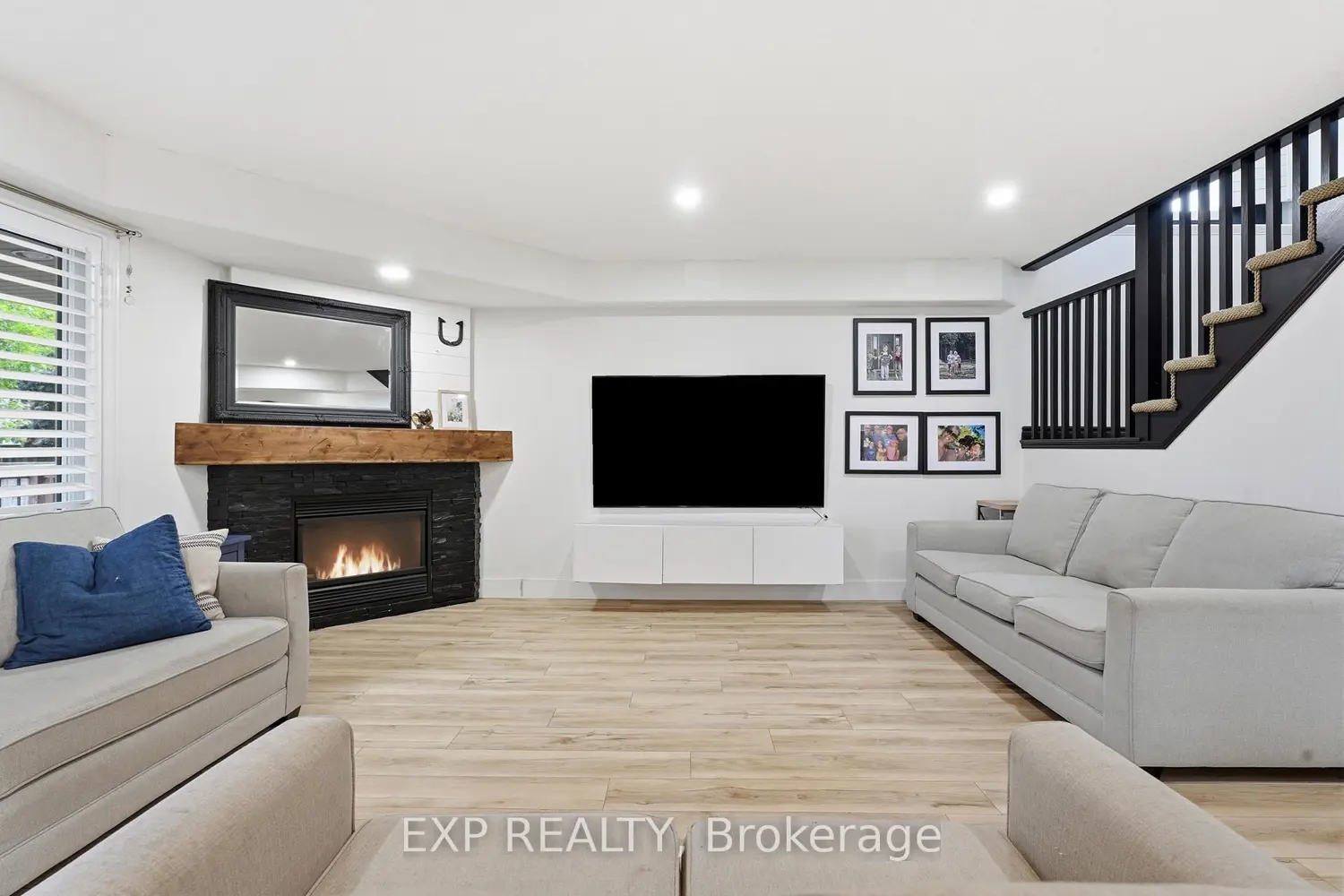 106 Brookmead Street photo 3