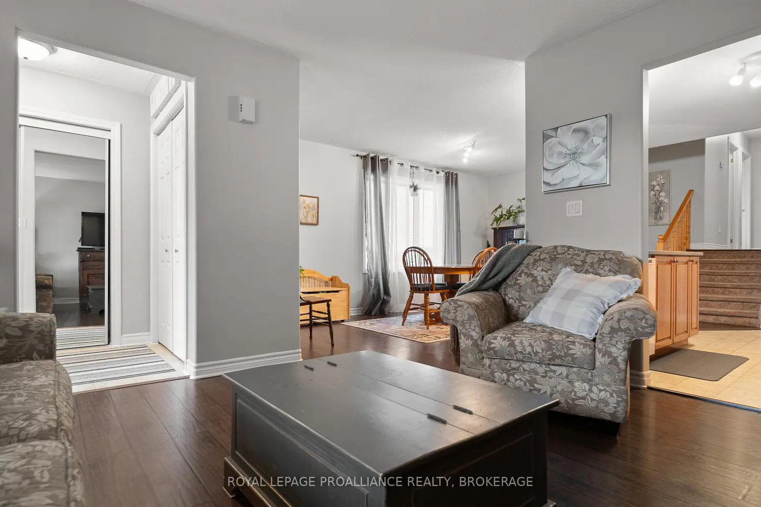 134 Briceland Street photo 5