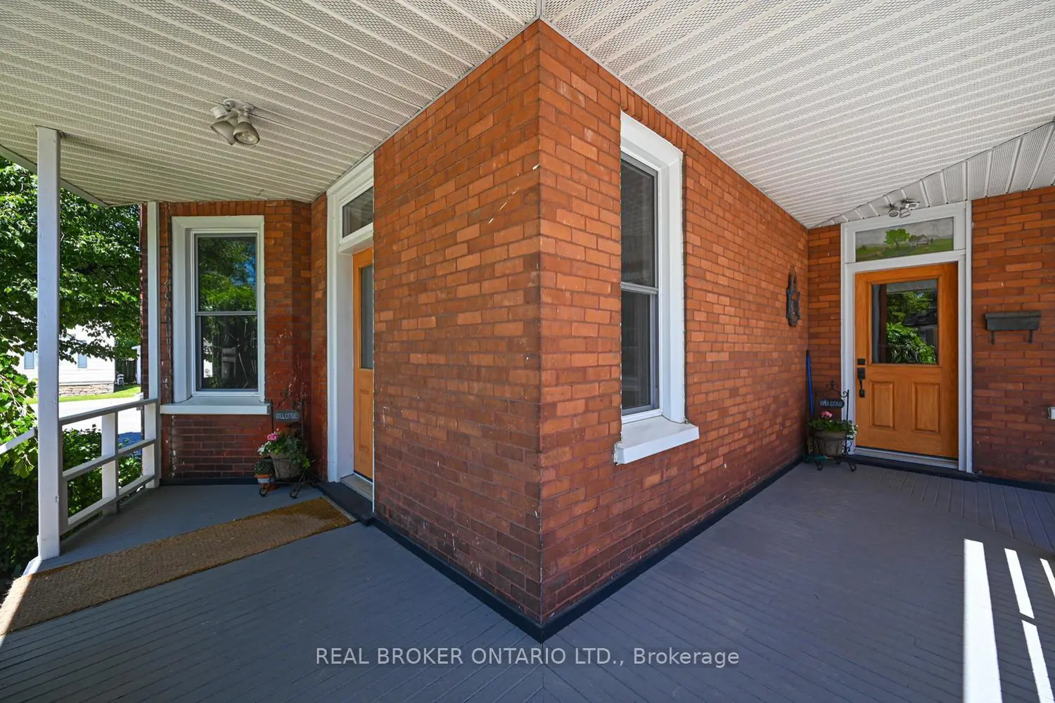 39 Mcewen Avenue photo 4