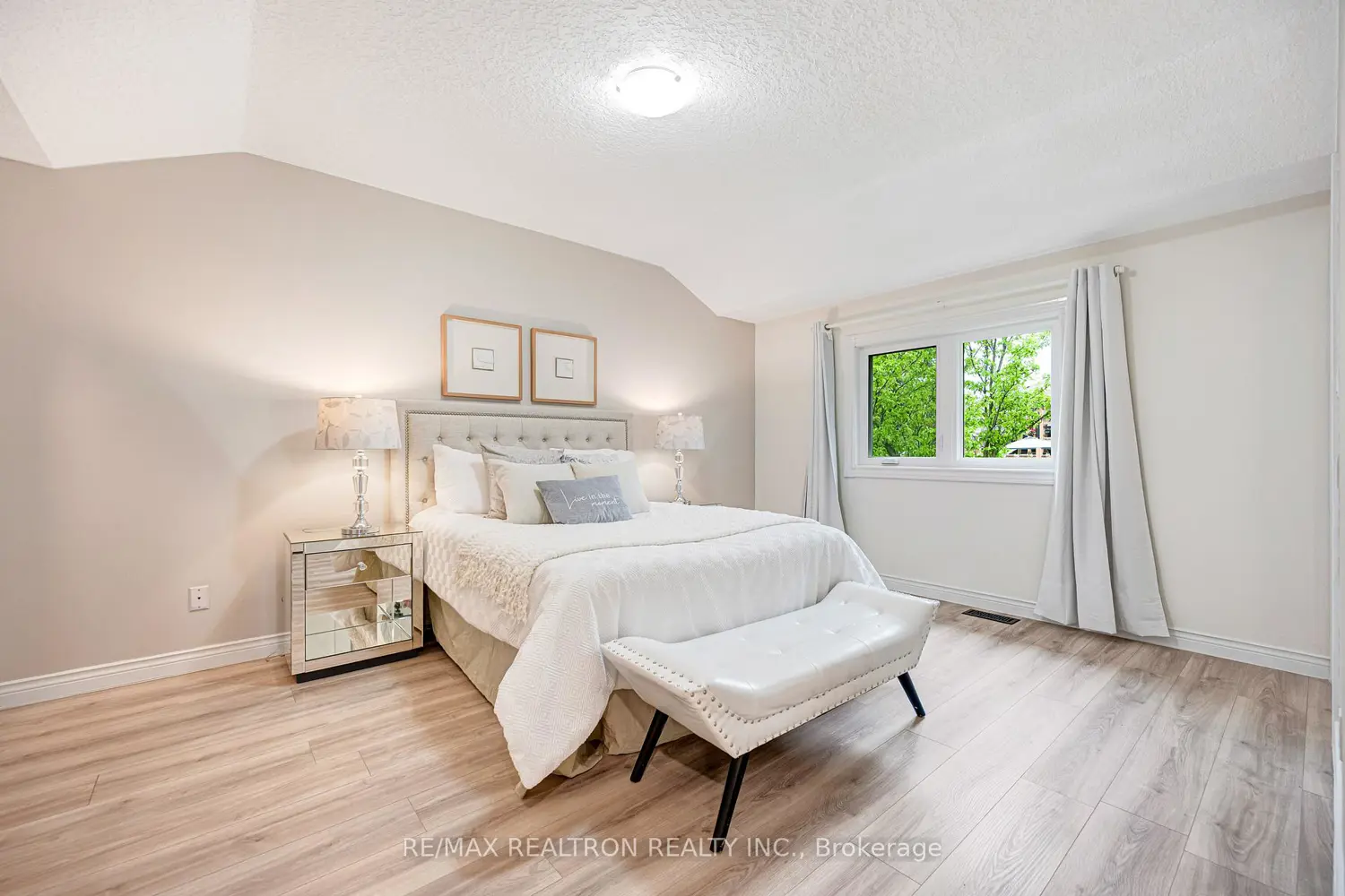 84 Hunter Road photo 5