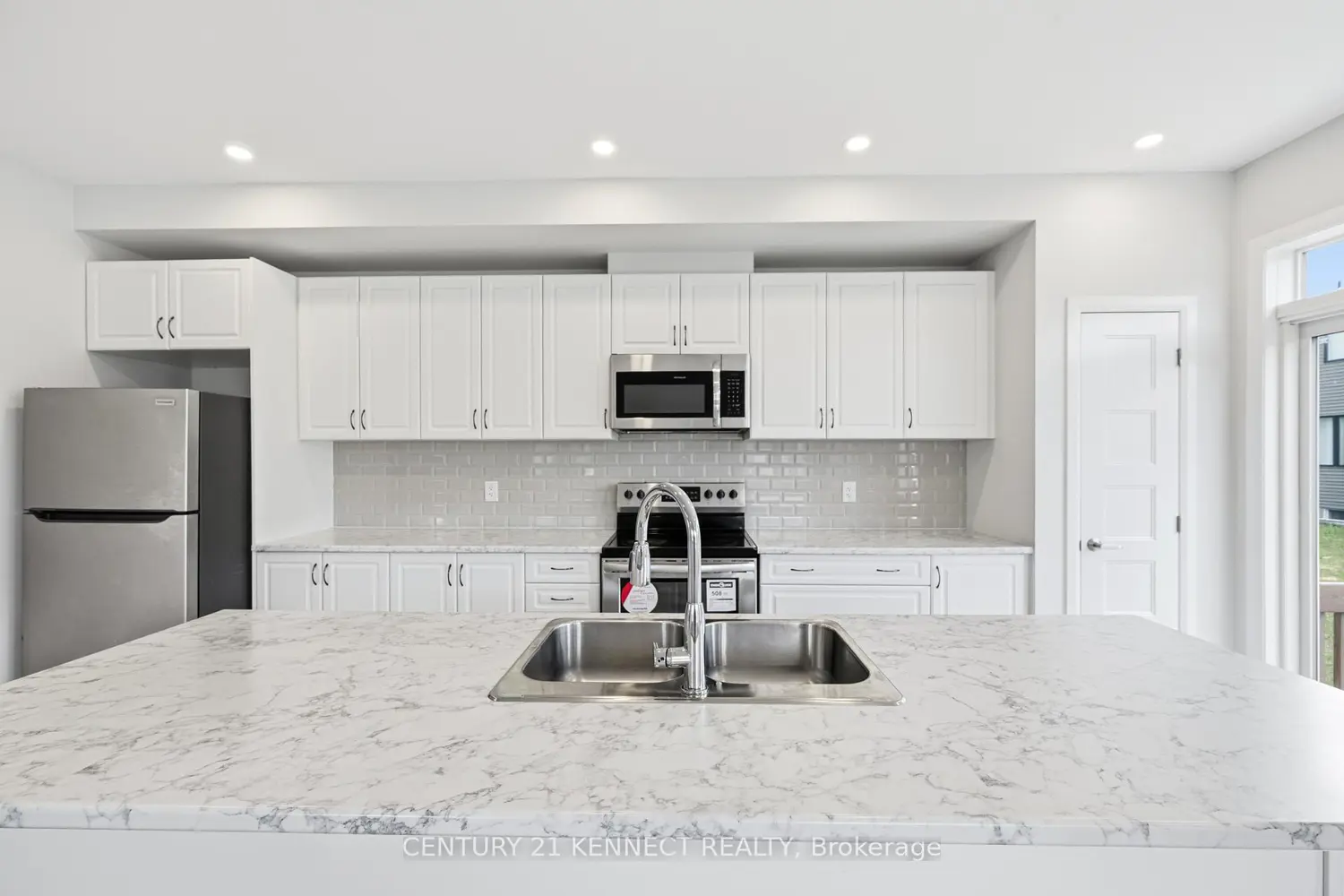 1001 Ballyhale Heights photo 5