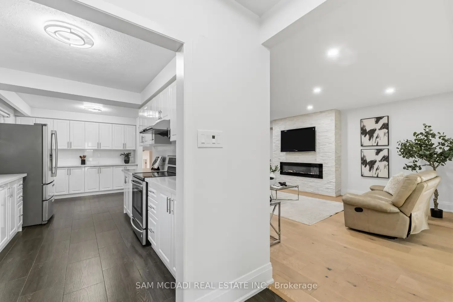 63 Maplewood Road photo 4