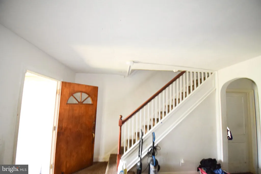 2422 Keyway, Dundalk, MD 21222 photo 2