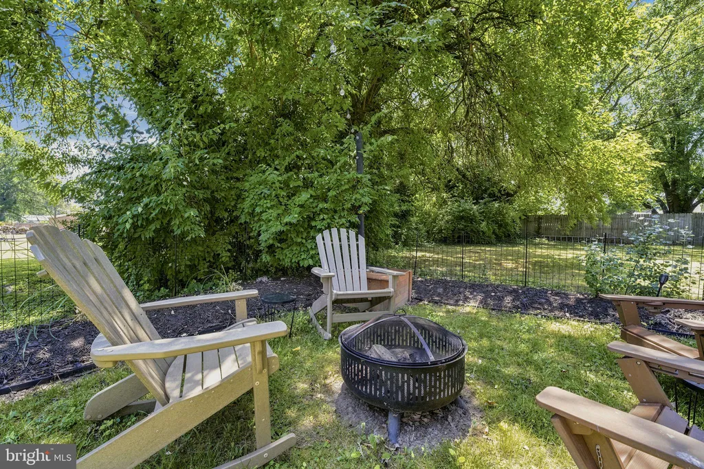 21527 Chicken Point Road, Tilghman, MD 21671
