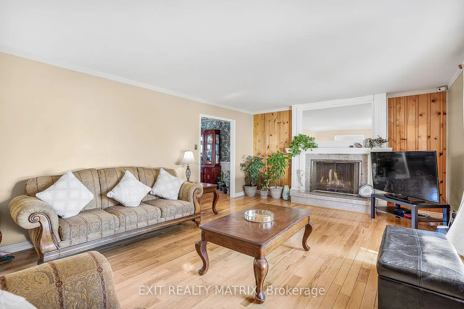 21 Frost Avenue photo 5